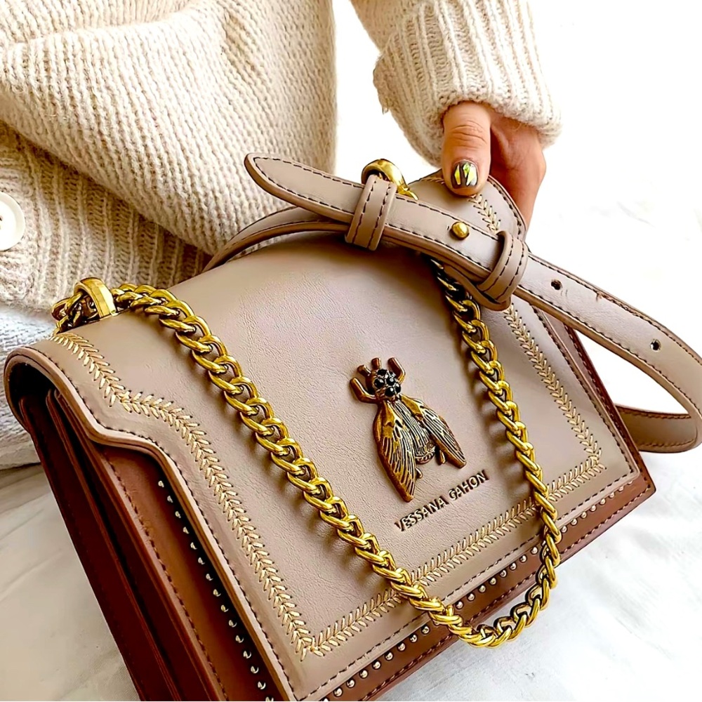 Vessana Gahon Crossbody